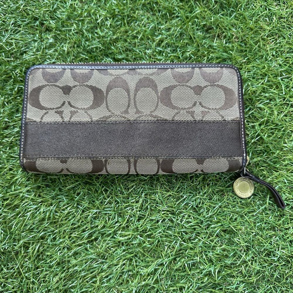 Coach Brown Signature Lurex Stripe Legacy Accordion Zipper Wallet F0742-40753‎